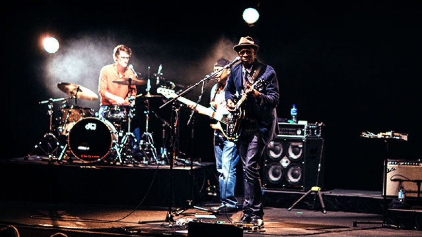 KebMo---Jazz-at-the-Centre.jpg KebMo---Jazz-at-the-Centre.jpg