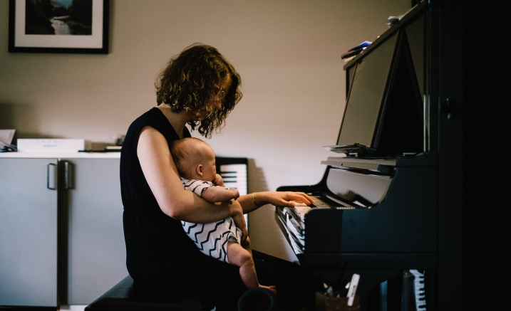 Nat_Bartsch_&_baby.jpg Nat_Bartsch_&_baby.jpg