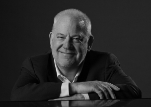 Paul Grabowsky.jpg Paul Grabowsky.jpg