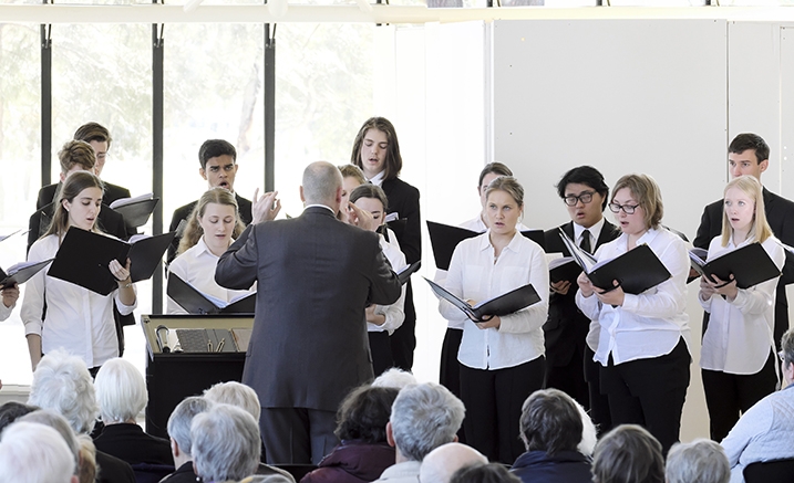 The_Choir_of_Trinity_College_Melbourne.jpg The_Choir_of_Trinity_College_Melbourne.jpg