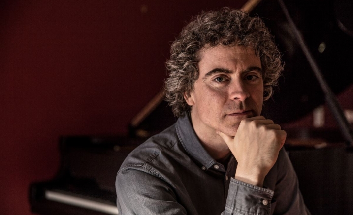 Paul Lewis Paul Lewis