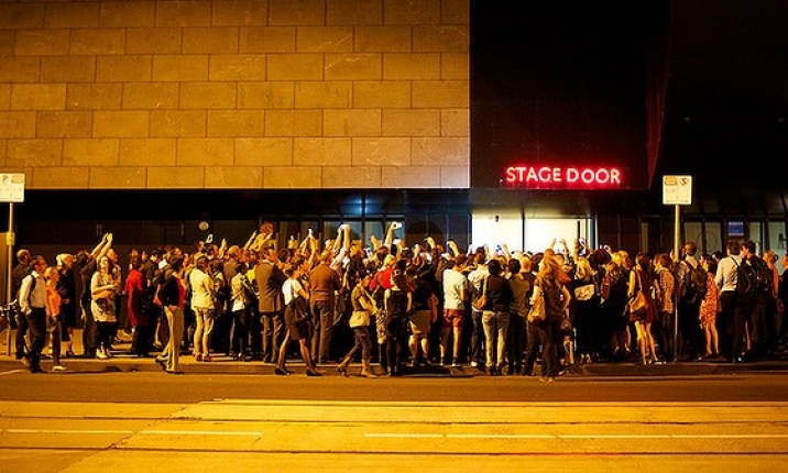 glenhansardstagedoor.jpg glenhansardstagedoor.jpg