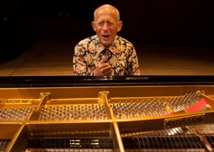 David Helfgott.JPG David Helfgott.JPG